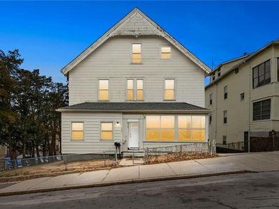 526 Bernon St, Woonsocket, RI, 02895