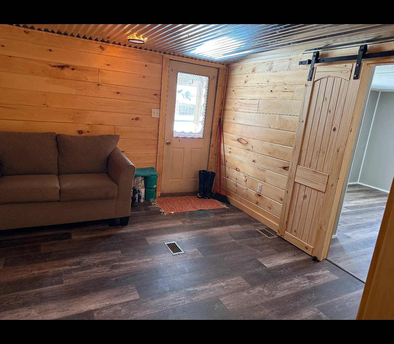 2 bed, 1000 sqft, $1,500 — Photo 3