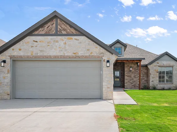 1001 N 5th St, Wolfforth, TX 79382