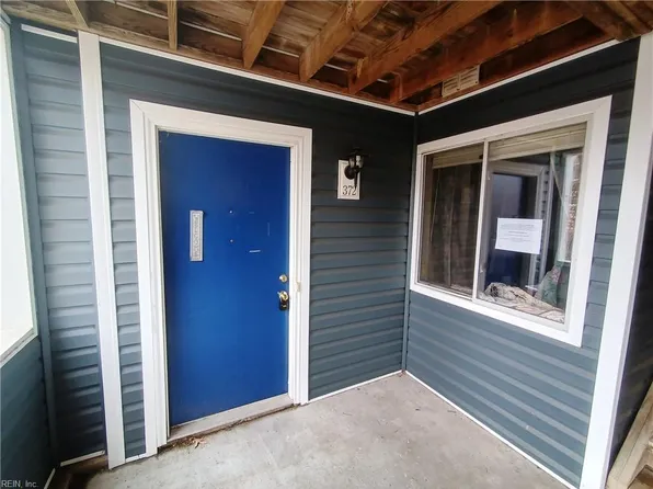 372 Nantucket Pl, Newport News, VA 23606