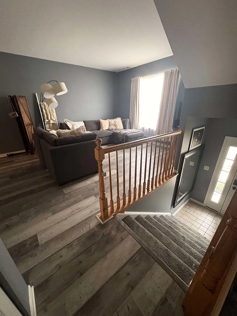 3 bed, 1.5 bath, 1659 sqft, $2,500 — Photo 2
