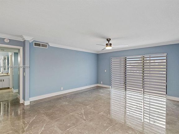 4th image of 390 Racquet Club Rd APT 202