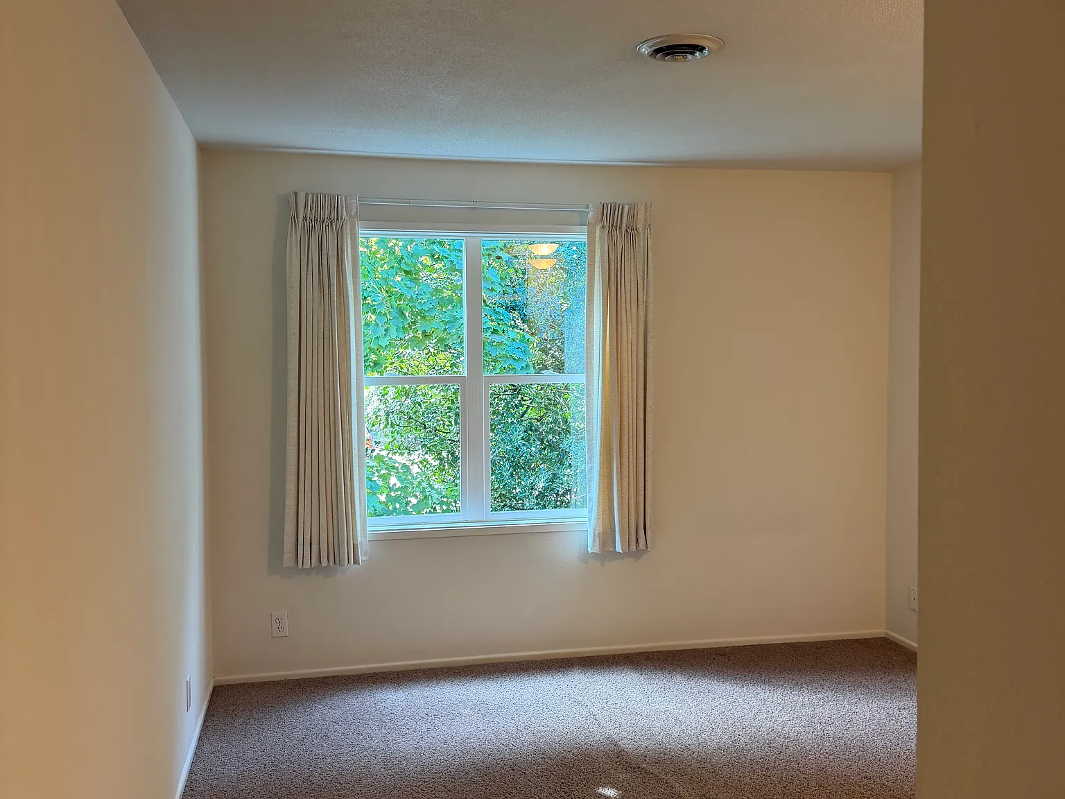 2 bed, 850 sqft, $1,150 — Photo 4