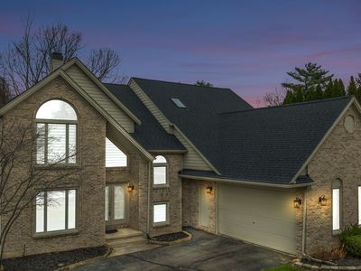 6246 Lindsay Ct, West Bloomfield, MI, 48324