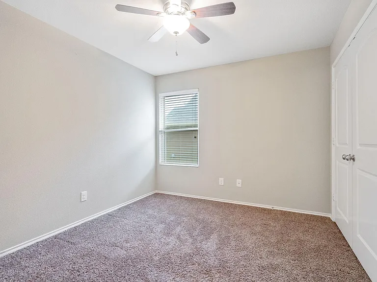 967 Oak Terrace Dr — Photo 9