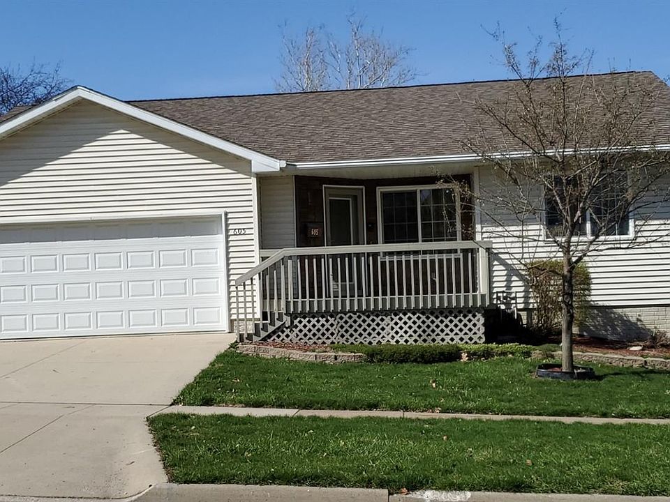 1st image of 605 B Ave E