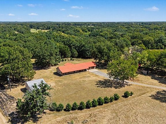 3rd image of 1816 County Road 2040