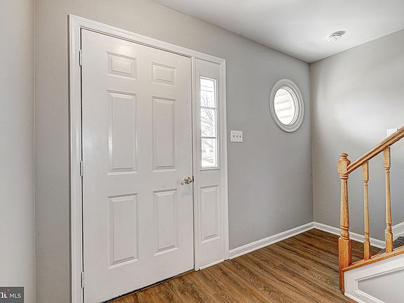 3rd image of 68 Enola Dr
