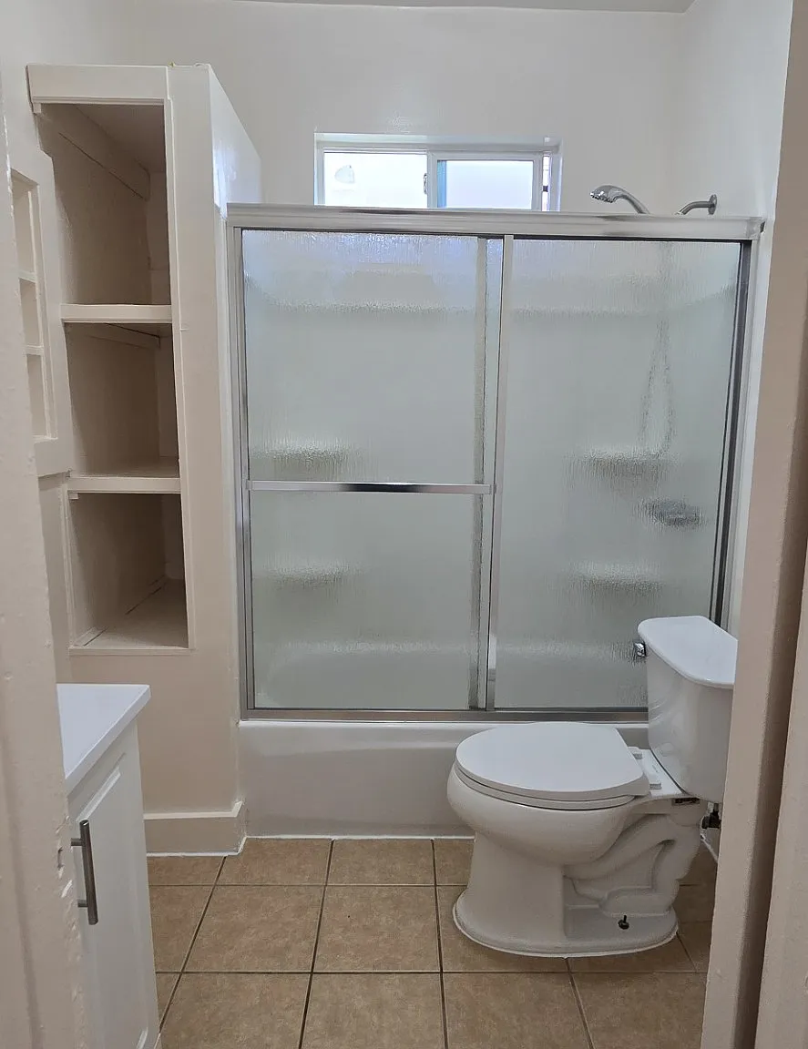 2 bed, 900 sqft, $2,800 — Photo 3