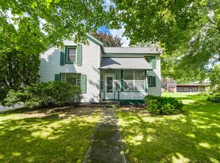 216 W Chart St, Plainwell, MI 49080