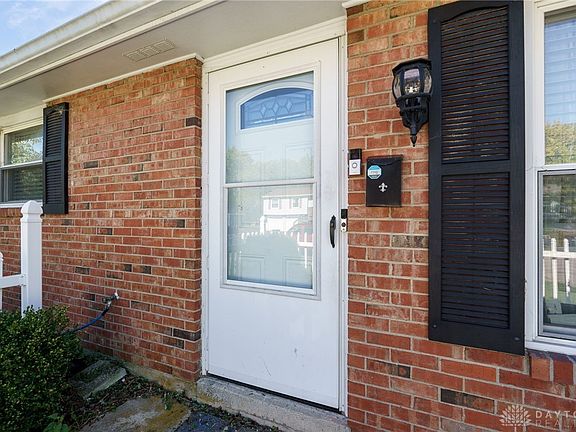 5th image of 228 Southerly Hills Dr