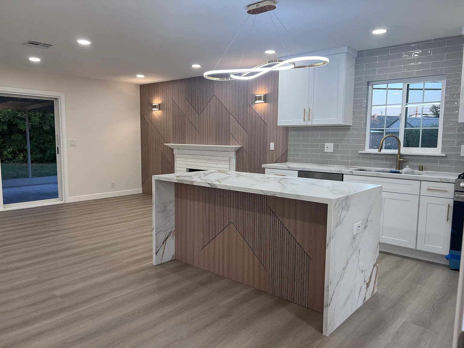 4 bed, 1119 sqft, $4,600 — Photo 3