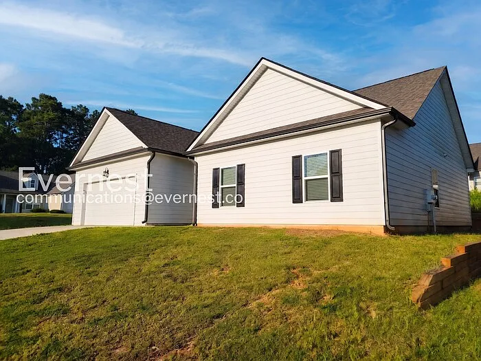 118 Culver St — Photo 2