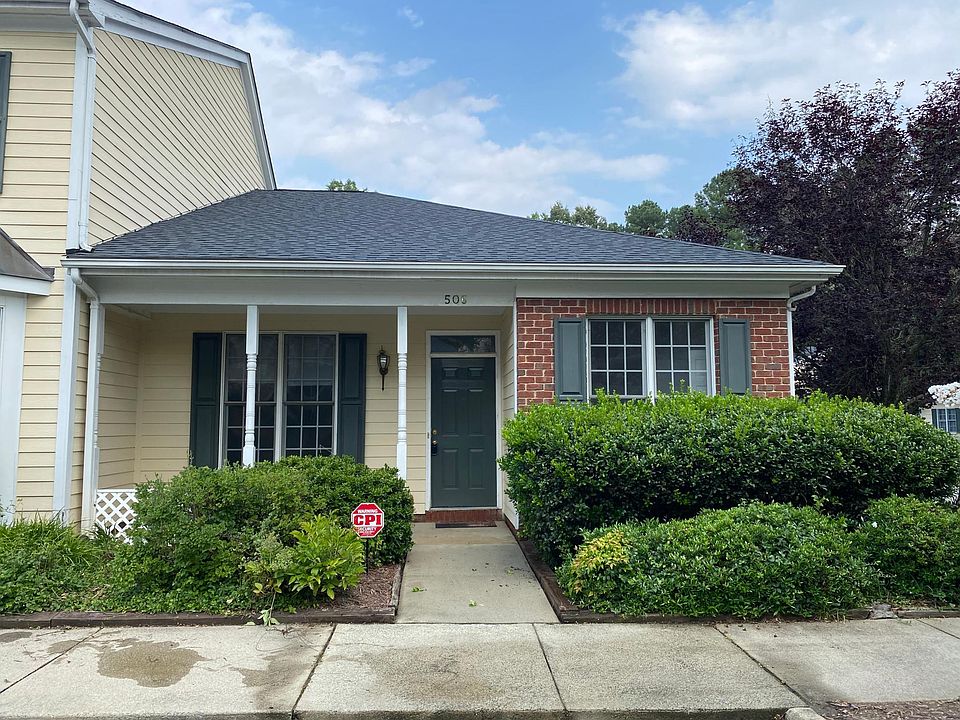 Bright and open - living / dining / kitchen 
All new 2" blinds throughout
