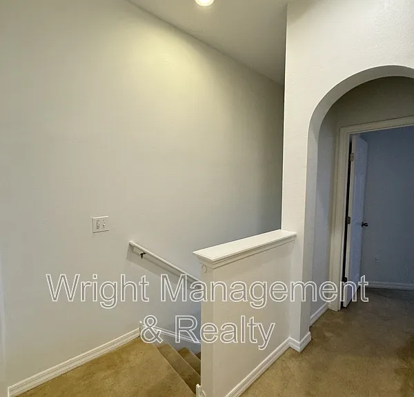 4658 69th Pl N — Photo 8