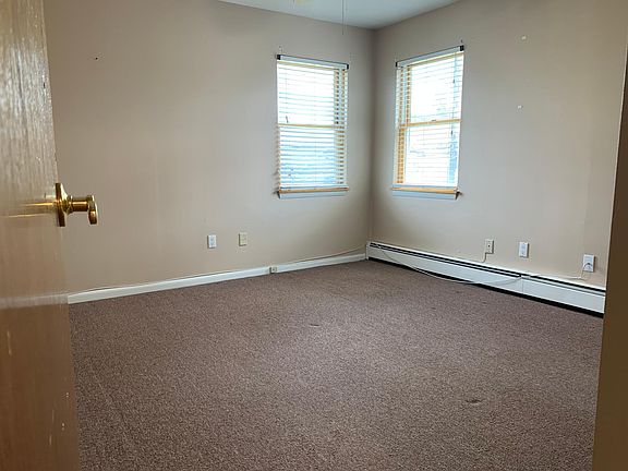 5th image of 42 Lexington Ave Floor 2
