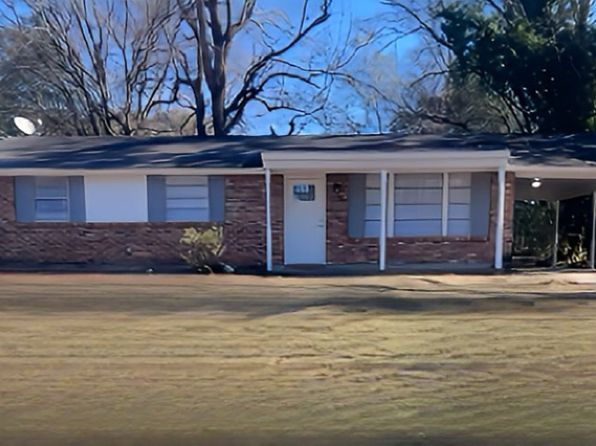 618 Wisteria Rd