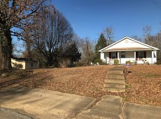 120 Falcon Rd, Selmer, TN 38375