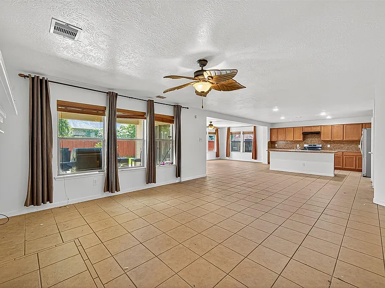 16547 Lanesborough Dr — Photo 9