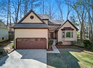 216 Tennis Court Ln NW, Kennesaw, GA 30144