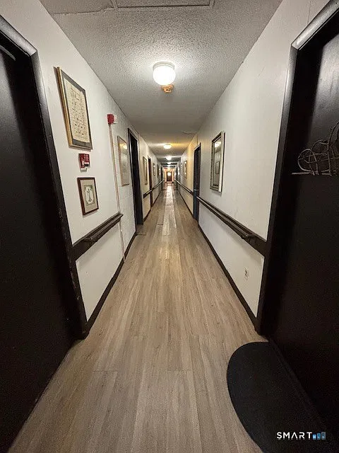 2 bed, 1.0 bath, 800 sqft, $2,050 — Photo 2