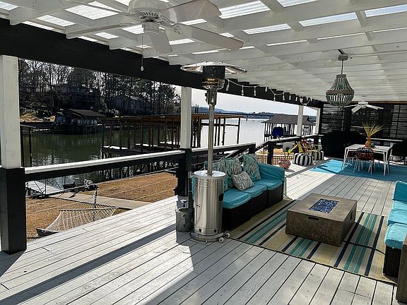 5th image of 817 Long Island Dr