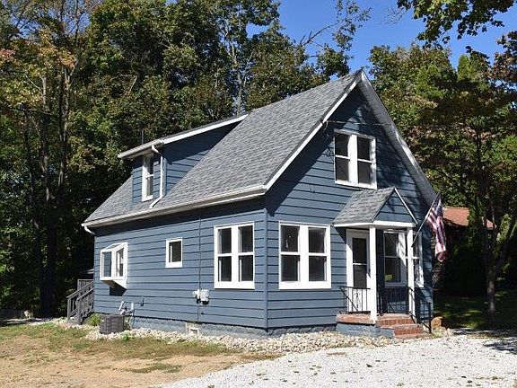 Side view from circular driveway