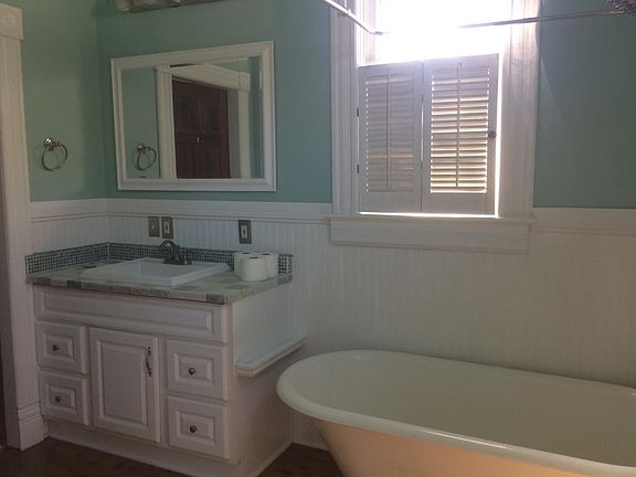 First Floor Bathroom