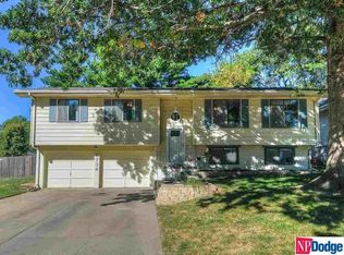 6736 S 139th Avenue Cir, Omaha, NE 68137