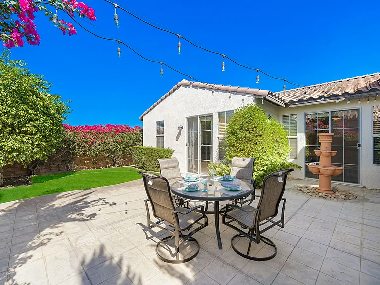79700 Desert Willow St — Photo 2