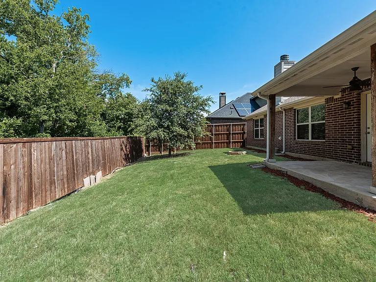 1900 Abby Creek Dr — Photo 22