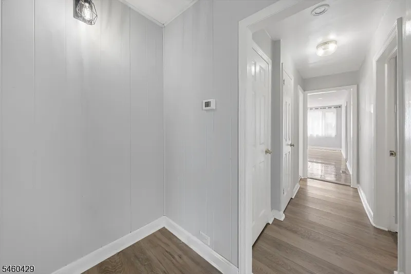 2 bed, 1.0 bath, $2,500 — Photo 3