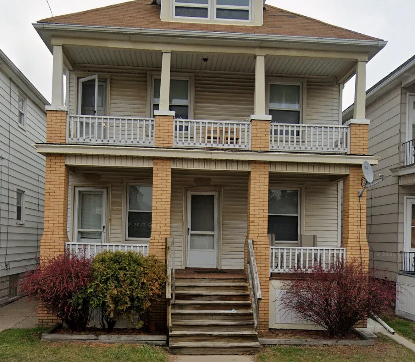 3 bed, 928 sqft, $1,200 — Photo 1