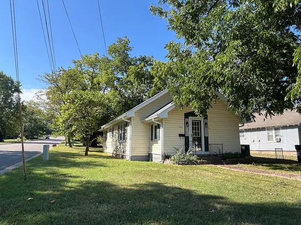 902 Woodland Ave, West Plains, MO 65775