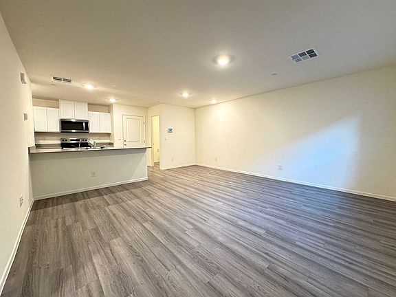 2nd image of 4925 Apple Mesa Ave
