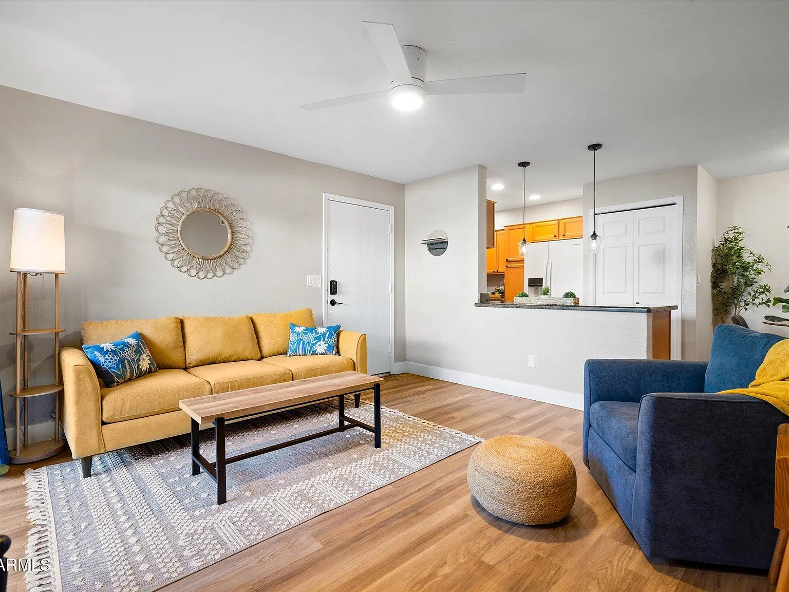 2 bed, 2.0 bath, 828 sqft, $2,500 — Photo 4