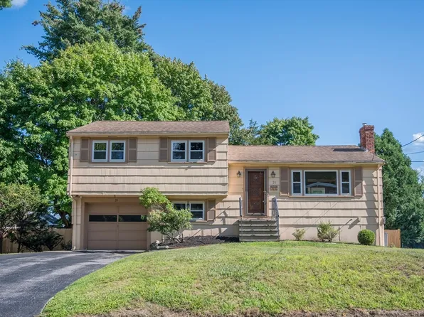 21 Debra Ln, Framingham, MA 01701