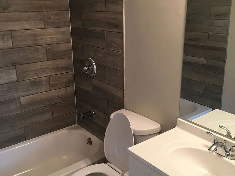 5301 Southboro Ct #B — Photo 10