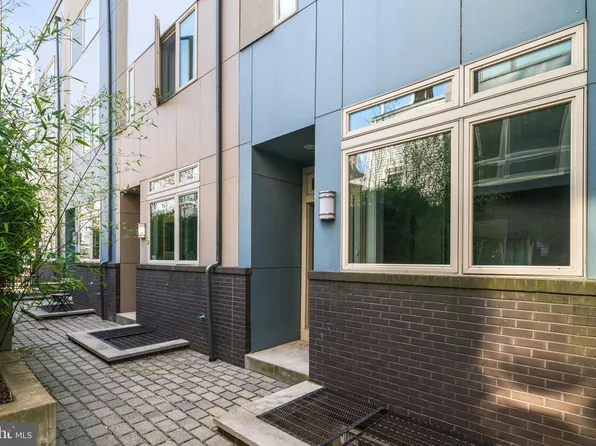 1110 N Hope St, Philadelphia, PA 19123