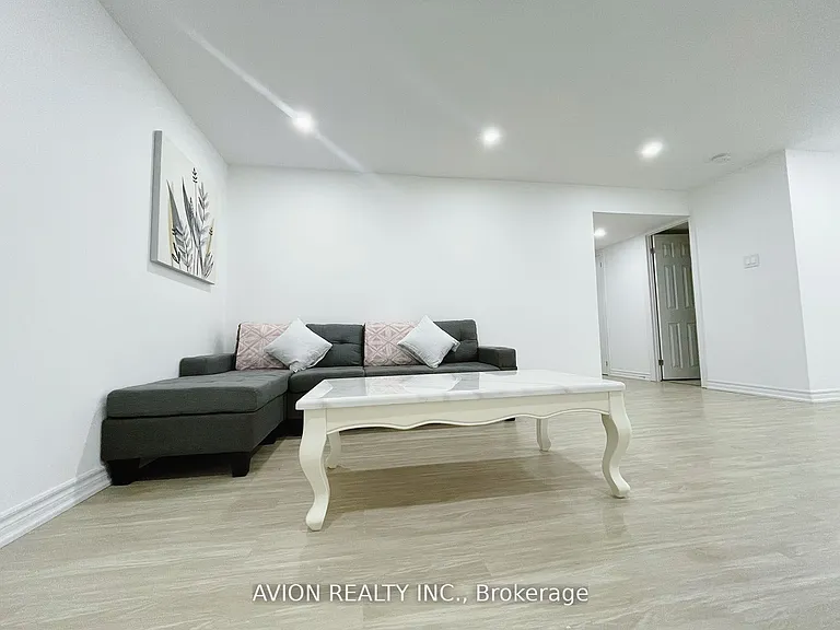 56 Golden Oak Ave #BASEMENT — Photo 6