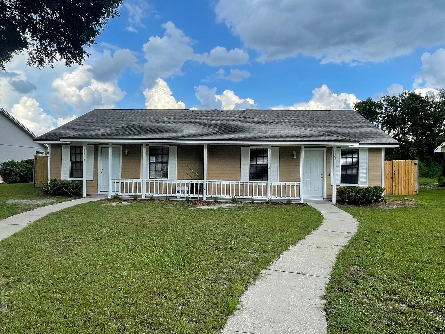 1307 Topfield Ct — Photo 1