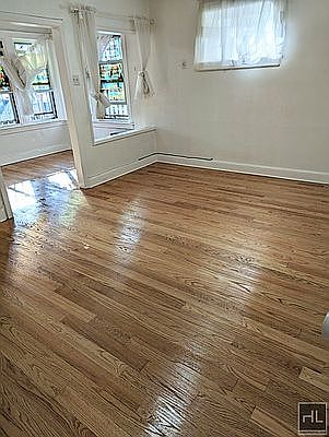 1st image of 31-16 Union St #1