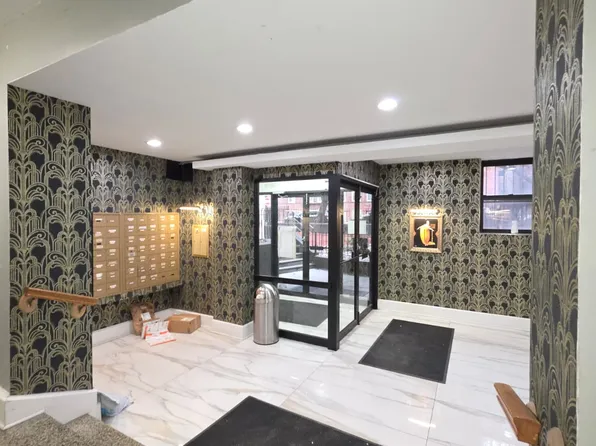 165 Vroom Street image 14 of 20