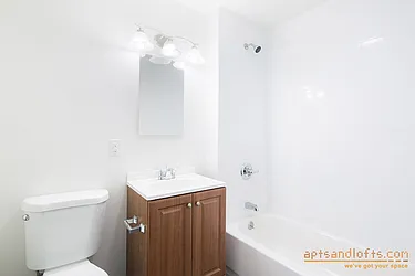 Rented by aptsandlofts.com