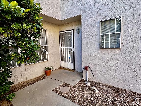 5th image of 3101 Voss Dr #B
