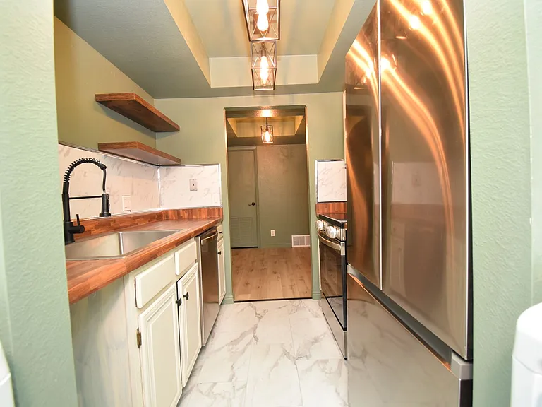 6852 S Countrywoods Cir #B5 — Photo 12