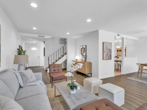 703 Radford Ln, Foster City, CA 94404