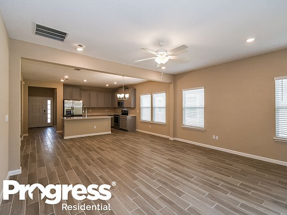 4th image of 9814 Lovage Ln