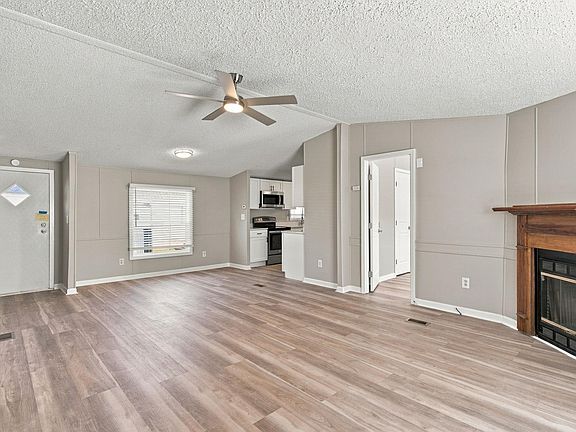 4th image of 267 Iroquis Trail