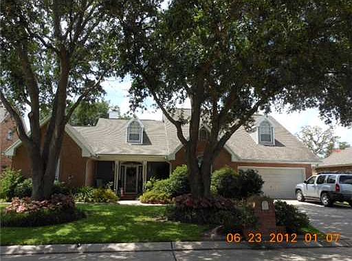 1st image of 18 Melrose Dr